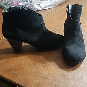 Black ankle booties